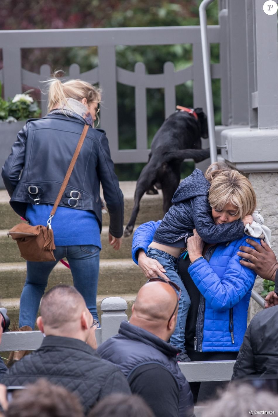 Η βίλα του Εμανουέλ Μακρόν στην όμορφη παραλία Τουκέ προσελκύει χιλιάδες τουρίστες [εικόνες] | iefimerida.gr 9