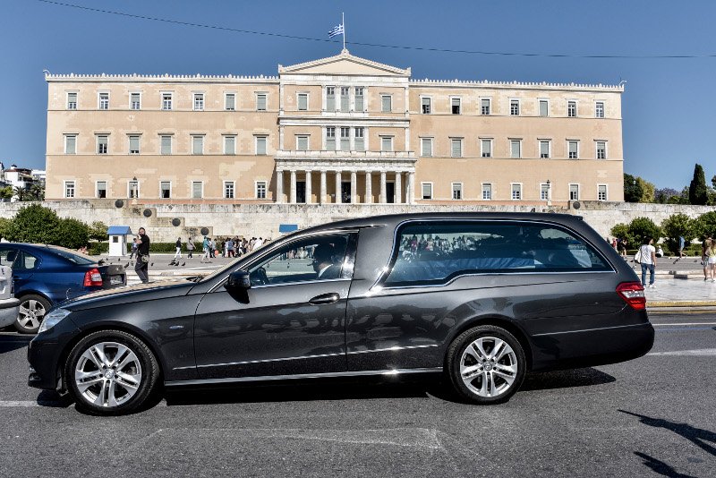 Το τελευταίο αντίο στον Κωνσταντίνο Μητσοτάκη [εικόνες] | iefimerida.gr 4