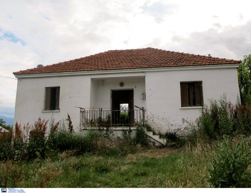 Γκρεμίζουν ένα ολόκληρο χωριό μετά την κατολίσθηση στο Αμύνταιο -Καρέ καρέ η εκκένωση [εικόνες] | iefimerida.gr 6