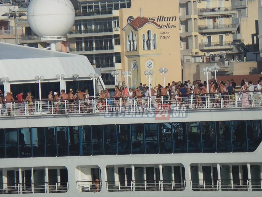 Ξεκίνησε η κρουαζιέρα οργίων με τις ανταλλαγές συντρόφων -Ξέφρενο πάρτι στο κατάστρωμα [εικόνες & βίντεο] | iefimerida.gr 1