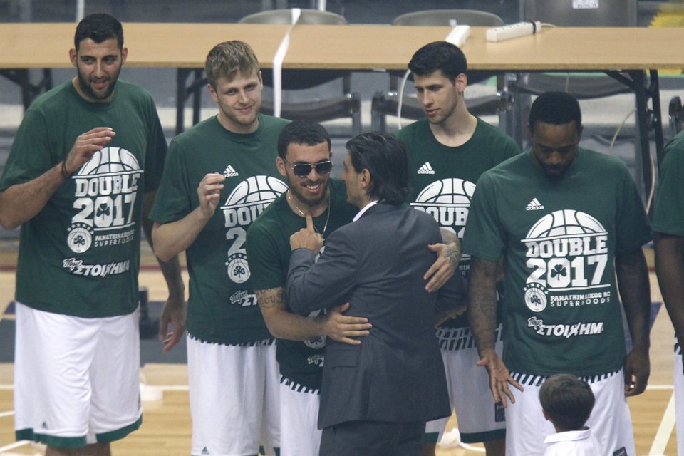 Απίστευτο «πράσινο» πάρτι στο ΟΑΚΑ για τον Πρωταθλητή Παναθηναϊκό [εικόνες] | iefimerida.gr 0