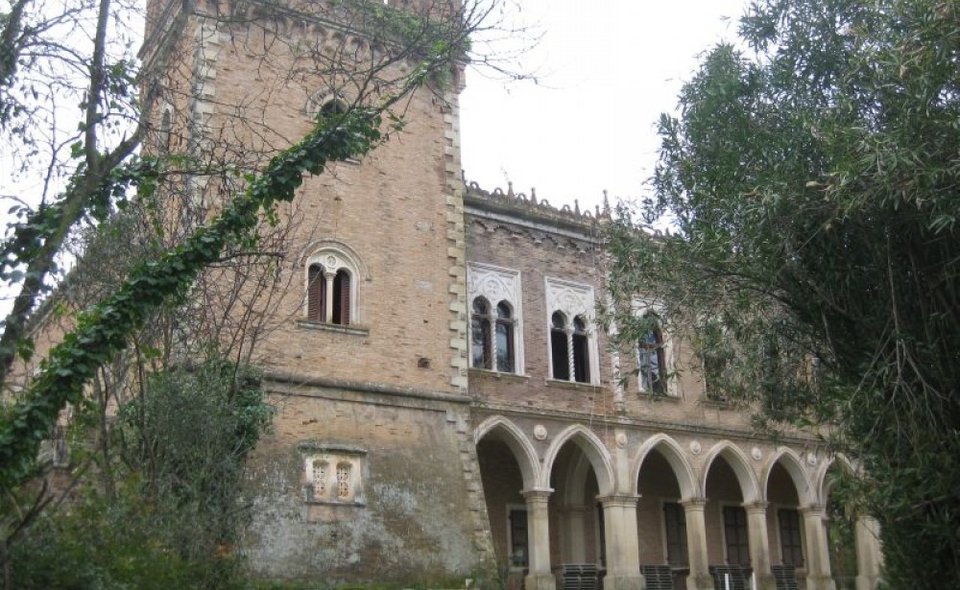 Castello Bibelli:  Η μπαρόκ βίλα της Κέρκυρας που βγαίνει στο σφυρί -Φιλοξενούσε αυτοκράτορες, γίνονταν μυθικά γλέντια [εικόνες] | iefimerida.gr 0