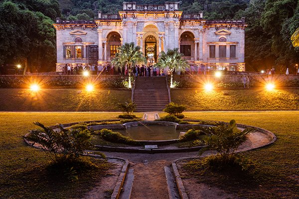 Απέραντη χλιδή: Ο επικός γάμος του εφοπλιστή Βασίλη Μαυρολέοντα με τη makeup artist Εϊμι Τέρι στο Ρίο [εικόνες & βίντεο] | iefimerida.gr 16