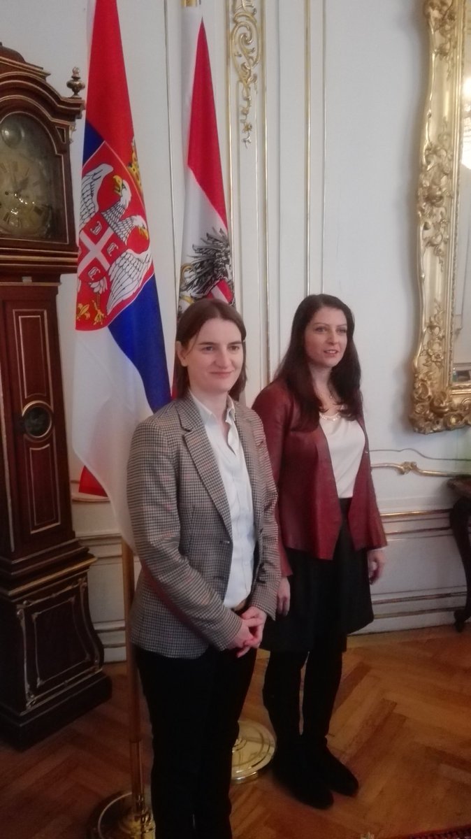 Η Σερβία απέκτησε την πρώτη γυναίκα πρωθυπουργό -Eίναι ομοφυλόφιλη [εικόνες]  | iefimerida.gr 3