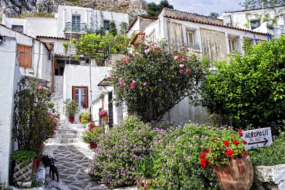 Η Liberation ερωτεύτηκε τα Αναφιώτικα -«Μια ιερή περίμετρος, ένα νησί» [εικόνες] | iefimerida.gr 3