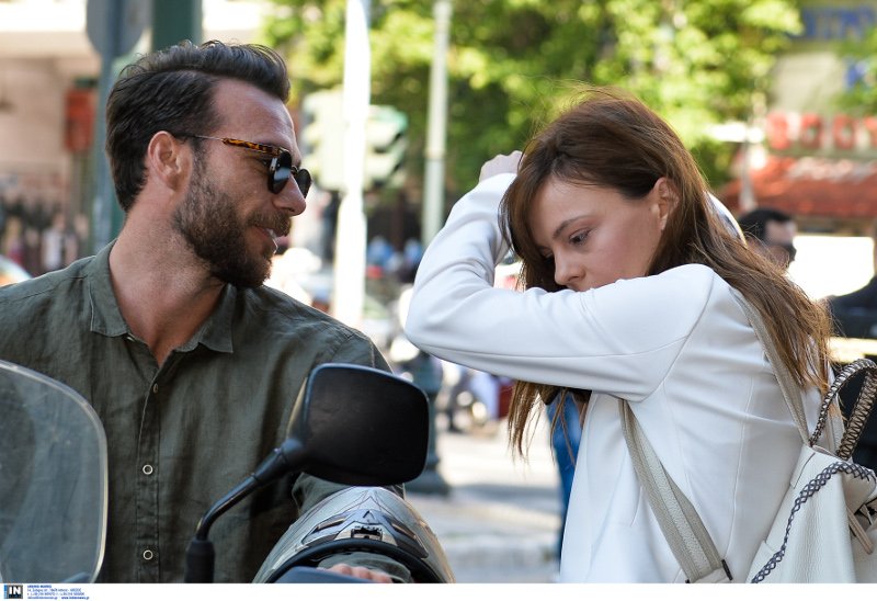 Ο συνοδός της Αχτσιόγλου με τη μηχανή που αναστάτωσε το ίντερνετ [εικόνες] | iefimerida.gr 1