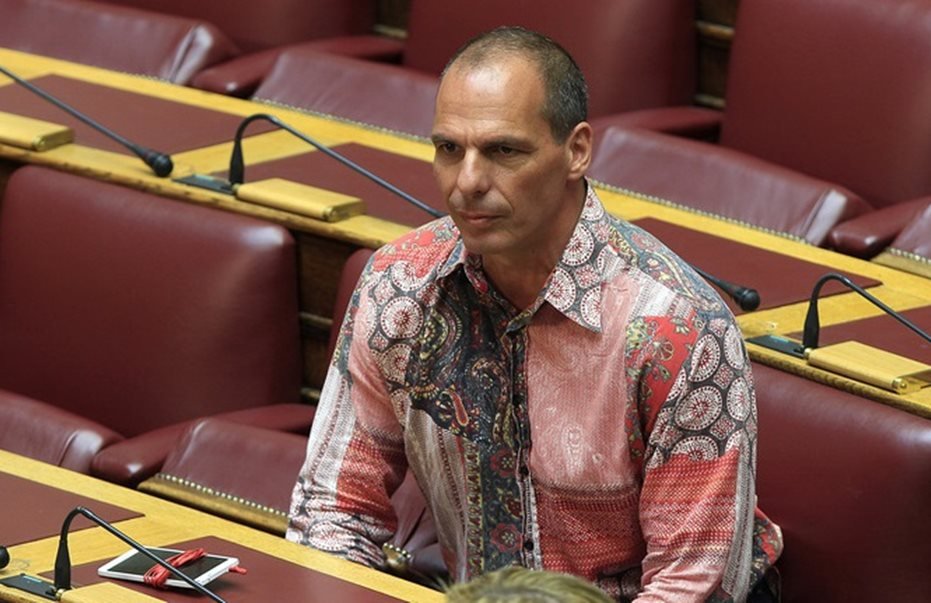 «Αγάπη μου, έκλεισα τις τράπεζες!» -Το Twitter «τα σπάει» με τα 2 χρόνια capital controls [εικόνες] | iefimerida.gr 4