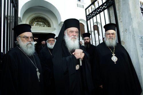 Συνάντηση Βαρθολομαίου-Ιερώνυμου: Η Εκκλησία στο πλευρό του ελληνικού λαού και των αναγκών του [εικόνες] | iefimerida.gr 3