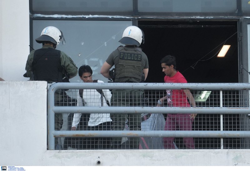 Εκκενώθηκε το Ελληνικό από τους πρόσφυγες -Aντιδράσεις από αλληλέγγυους [εικόνες] | iefimerida.gr 10