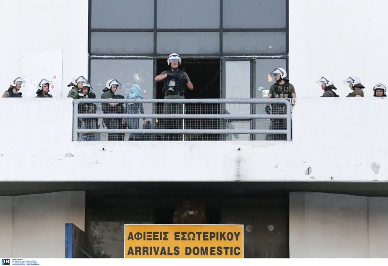 Εκκενώθηκε το Ελληνικό από τους πρόσφυγες -Aντιδράσεις από αλληλέγγυους [εικόνες] | iefimerida.gr 8