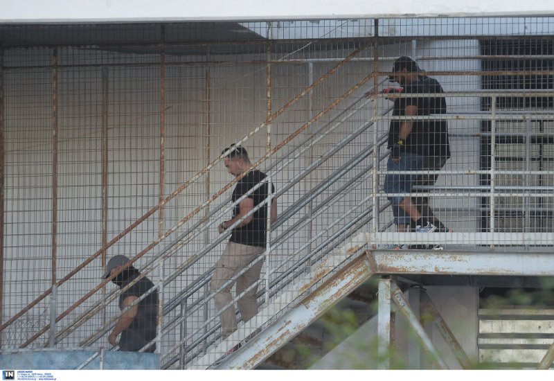 Εκκενώθηκε το Ελληνικό από τους πρόσφυγες -Aντιδράσεις από αλληλέγγυους [εικόνες] | iefimerida.gr 12