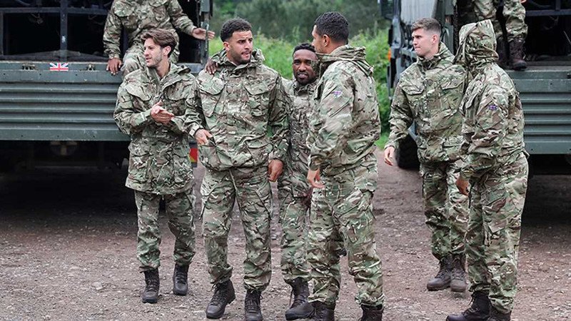 Απίθανη προετοιμασία της εθνικής Αγγλίας -Πέρασαν 48 ώρες με τους πεζοναύτες [εικόνες] | iefimerida.gr 1