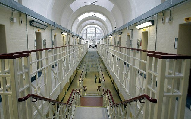 Η αληθινή ιστορία πίσω από τη «Σιωπή των Αμνών» -Ο «Hannibal the Cannibal» ζει ακόμη στην απομόνωση [εικόνες] | iefimerida.gr 0