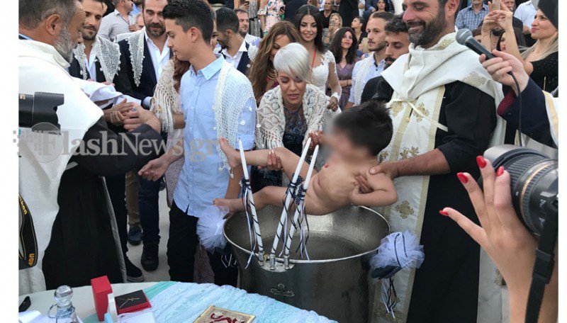 Επικός γάμος στην Κρήτη: 13 κουμπάροι και 13 νονοί -Ασλανίδου, Βέρτης ανάμεσά τους [εικόνες & βίντεο] | iefimerida.gr 6