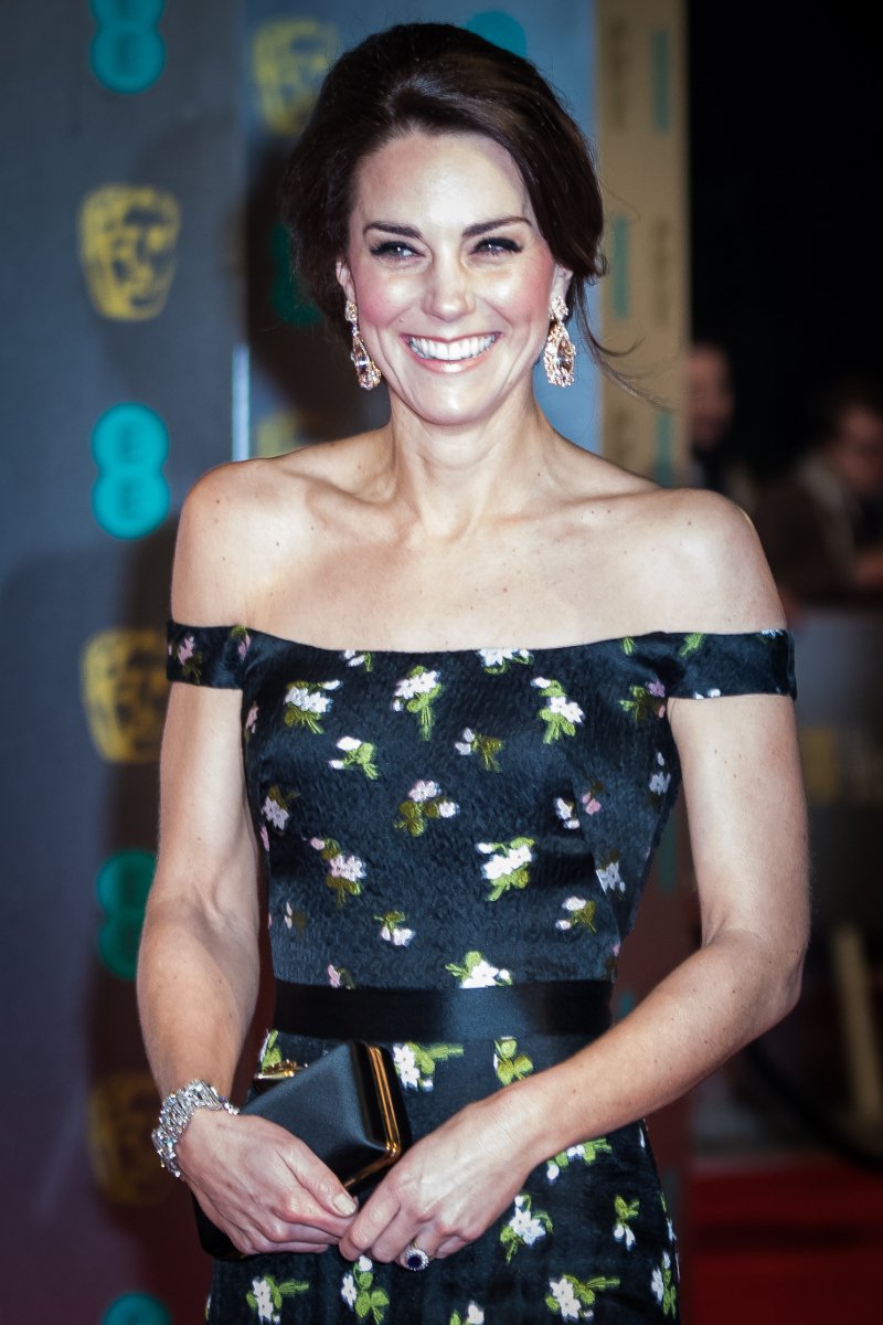 Με ποιο όνομα φωνάζουν την Κέιτ Μίντλετον μέσα στο παλάτι και γιατί δεν έχει τον τίτλο της πριγκίπισσας [εικόνες] | iefimerida.gr 5