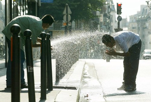 Πρωτοφανές κύμα καύσωνα σαρώνει όλη την Ευρώπη -Ερχεται και στην Ελλάδα | iefimerida.gr 0