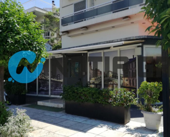 Ντου της ΕΛ.ΑΣ. σε «κλαμπ» παράνομου τζόγου και κοκαΐνης -Στέκι γνωστής τραγουδίστριας | iefimerida.gr 4