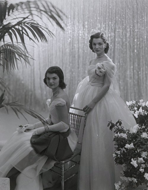 Η ζηλιάρα αδελφή της Τζάκι Κένεντι -Μπουρζουά, άτακτη, φιλόδοξη [εικόνες] | iefimerida.gr 0