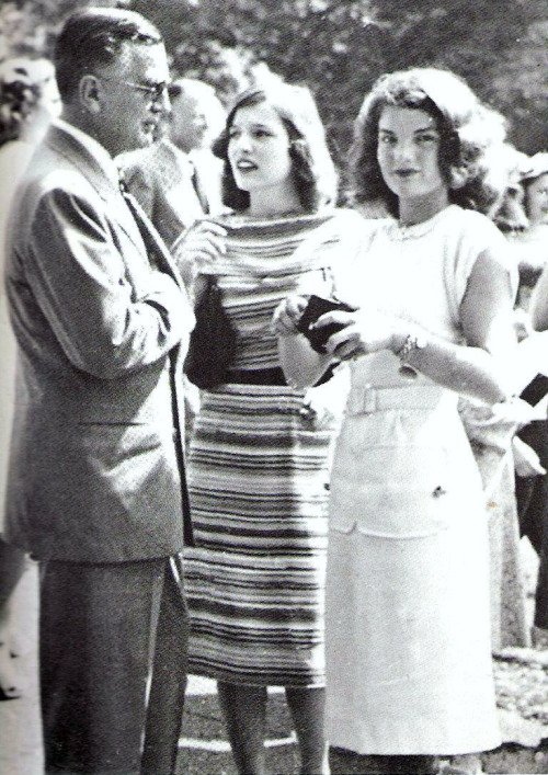 Η ζηλιάρα αδελφή της Τζάκι Κένεντι -Μπουρζουά, άτακτη, φιλόδοξη [εικόνες] | iefimerida.gr 3