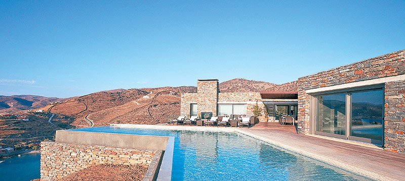 Η βασίλισσα του Μαρόκου αγόρασε βίλα 3,8 εκατ. ευρώ στην Τζια! [εικόνες] | iefimerida.gr 0