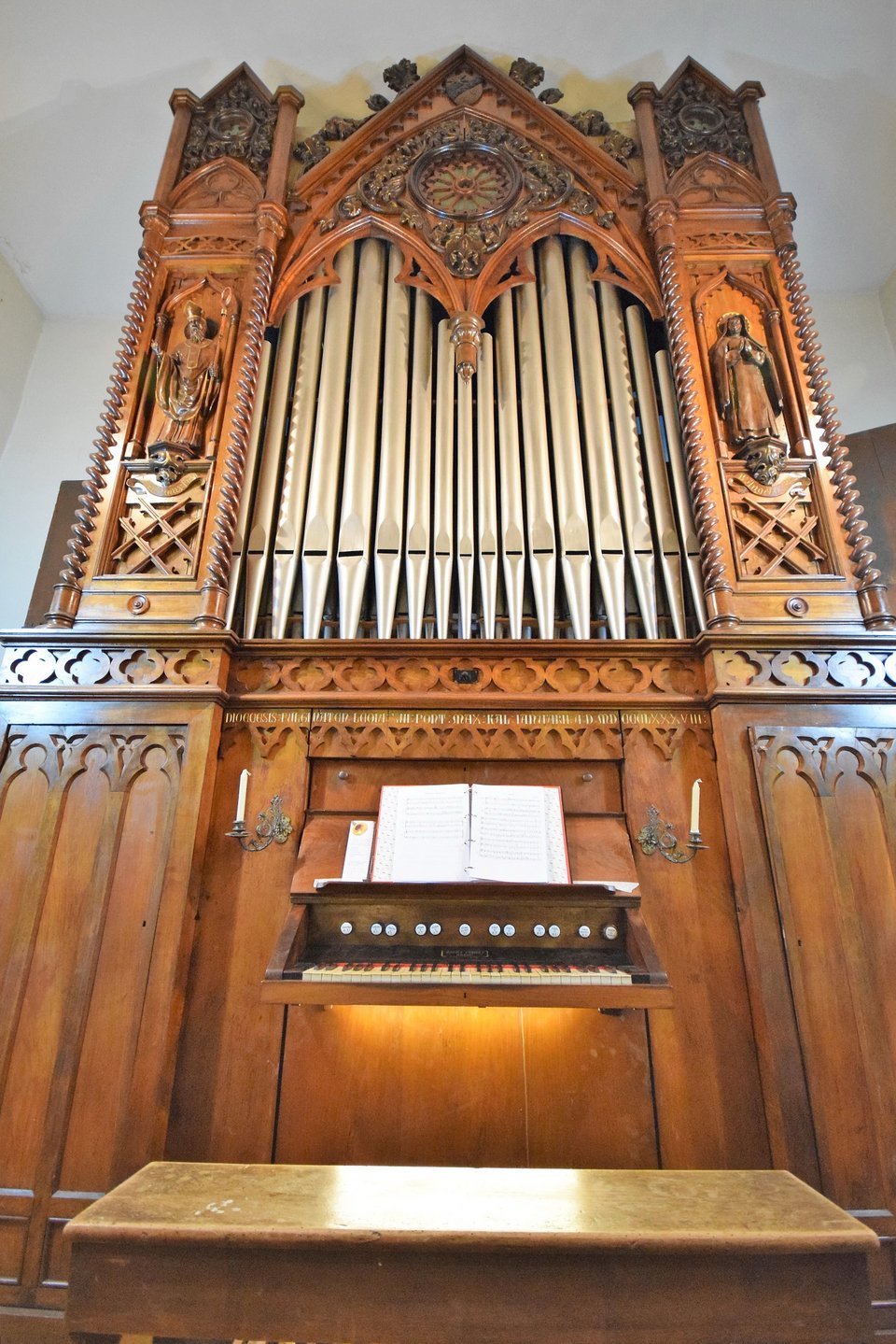 Το εκκλησιαστικό όργανο της Σύρου είναι ένα κόσμημα -Εργο τέχνης του 1888 [εικόνες]  | iefimerida.gr 0