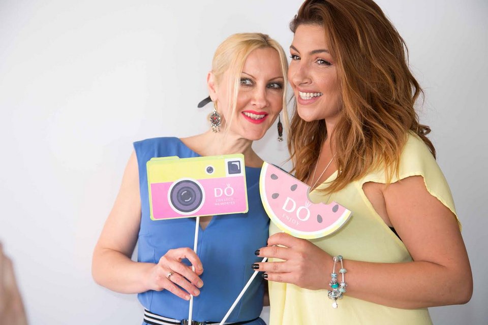 Δημοσιογράφοι, Bloggers και η Ελενα Παπαρίζου ανακάλυψαν τον τροπικό παράδεισο της Pandora! [εικόνες]  | iefimerida.gr 1