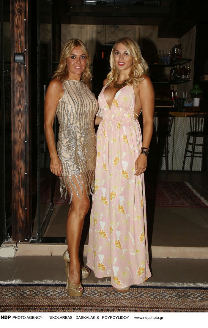 Με καυτό, σούπερ, σέξι φόρεμα γιόρτασε τα 48α γενέθλιά της η Χριστίνα Παππά [εικόνες] | iefimerida.gr 2