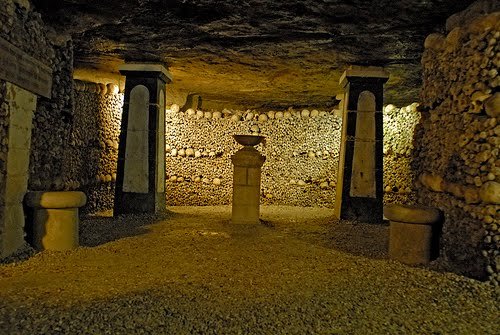 Δύο έφηβοι χαμένοι επί τρεις ημέρες στις κατακόμβες του Παρισιού [εικόνες] | iefimerida.gr 5