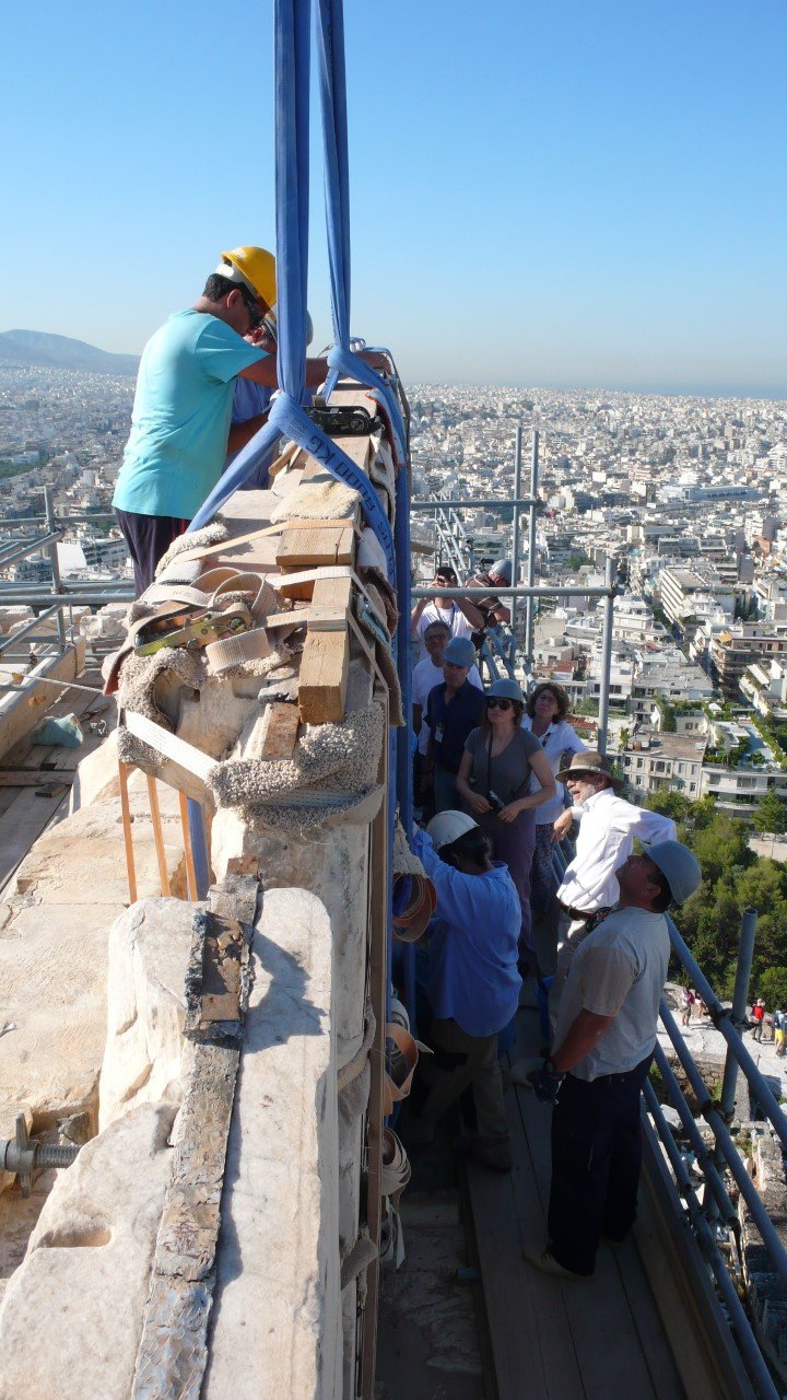 Καρέ-καρέ οι εργασίες συντήρησης και αποκατάστασης στα τείχη του Παρθενώνα [εικόνες] | iefimerida.gr 0