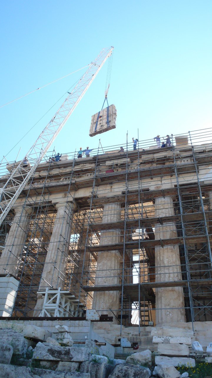 Καρέ-καρέ οι εργασίες συντήρησης και αποκατάστασης στα τείχη του Παρθενώνα [εικόνες] | iefimerida.gr 3