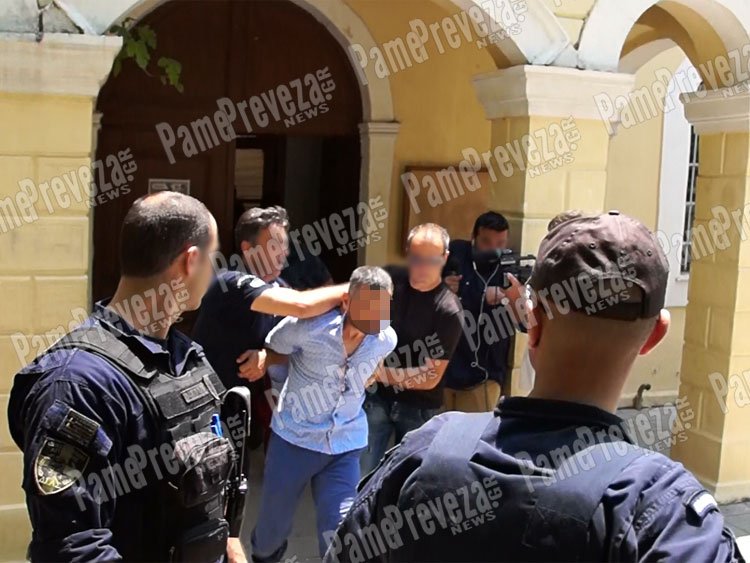 Πρέβεζα: Προφυλακιστέος ο σύζυγος της 27χρονης που χτυπήθηκε με σκεπάρνι [εικόνες] | iefimerida.gr 1