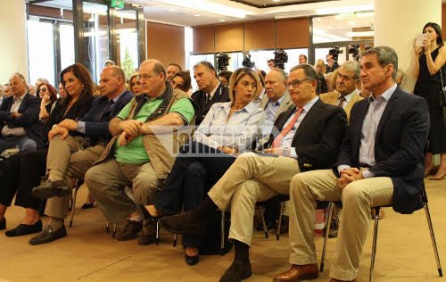 ΣΥΡΙΖΑ, ΔΗ.ΣΥ. και ΝΔ παρόντες στην παρουσίαση του νέου βιβλίου του δημοσιογράφου Πάνου Σόμπολου [εικόνες] | iefimerida.gr 3