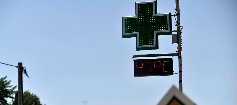 «Ψήθηκε» όλη η χώρα: 40άρια σε πολλές περιοχές, 47 βαθμοί στα Τρίκαλα! [εικόνες] | iefimerida.gr 1