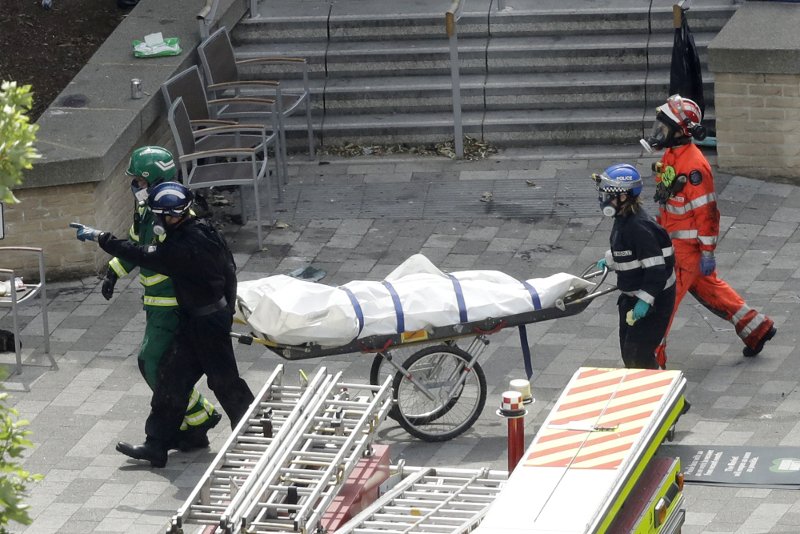 Μόλις 5.000 λίρες παραπάνω θα στοίχιζε μια καλύτερη πυροπροστασία στον πύργο της κολάσεως | iefimerida.gr 3