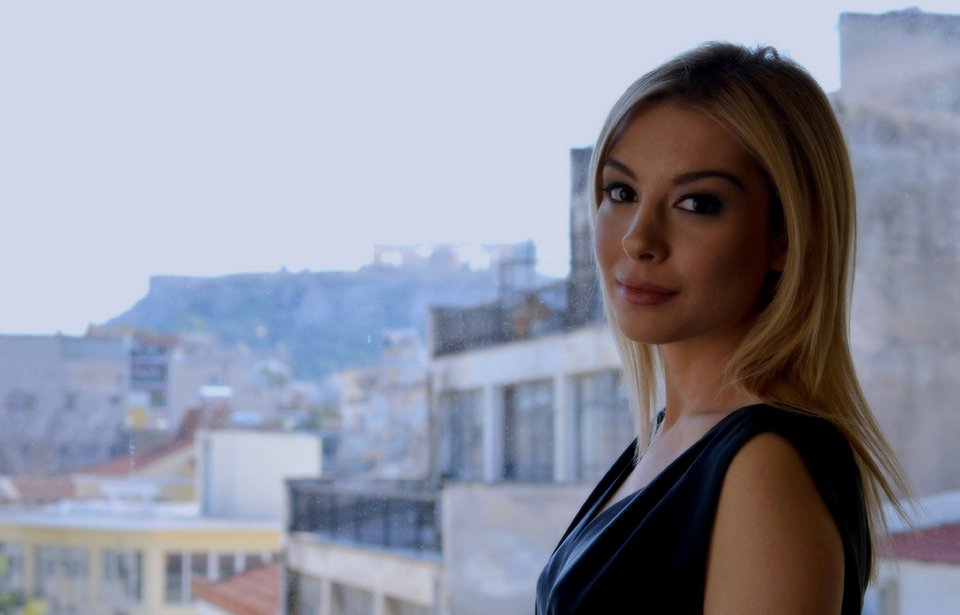 Ο πρώτος καναπές που επιπλέει (και δεν είναι φουσκωτός) είναι ελληνικός -Το δίδυμο Ελλήνων σχεδιαστών που πρωτοτυπεί [εικόνες] | iefimerida.gr 5