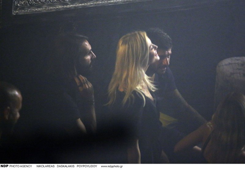 Η πρώτη κοινή εμφάνιση Κομμάτα-Σαμαρά -Διασκέδασαν στα μπουζούκια [εικόνες] | iefimerida.gr 2