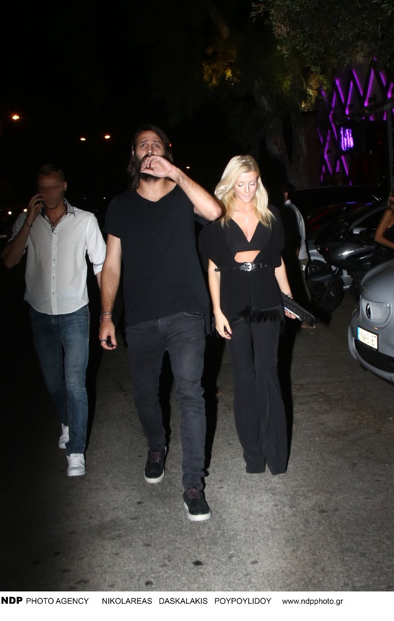 Η πρώτη κοινή εμφάνιση Κομμάτα-Σαμαρά -Διασκέδασαν στα μπουζούκια [εικόνες] | iefimerida.gr 0