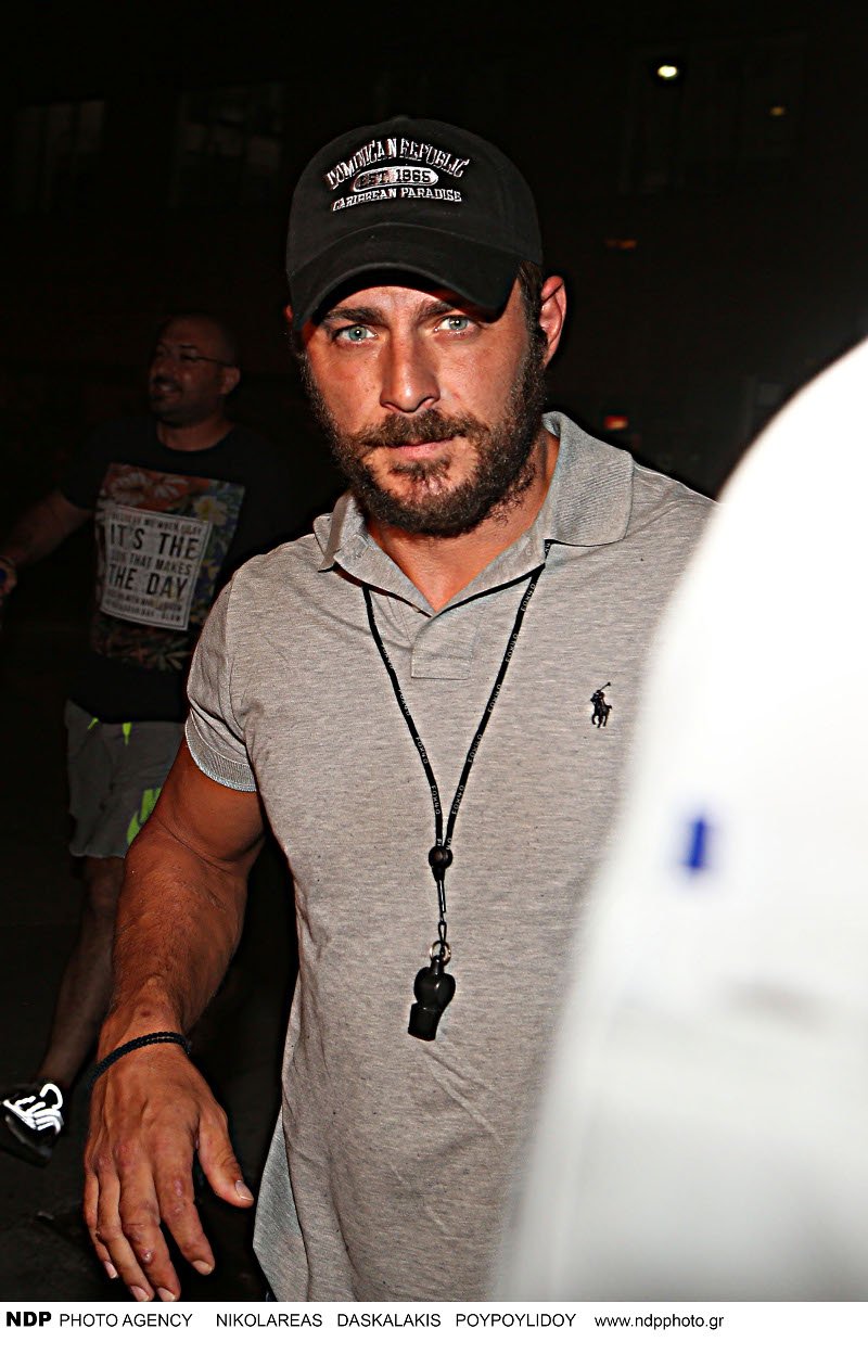 Survivor: Ντάνος, Μάριος, Βασάλος και μισθοφόρος επέστρεψαν στην Αθήνα -Πλυμένοι, ντυμένοι, καθαροί [εικόνες] | iefimerida.gr 0