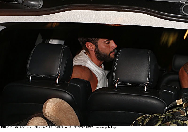 Survivor: Ντάνος, Μάριος, Βασάλος και μισθοφόρος επέστρεψαν στην Αθήνα -Πλυμένοι, ντυμένοι, καθαροί [εικόνες] | iefimerida.gr 2