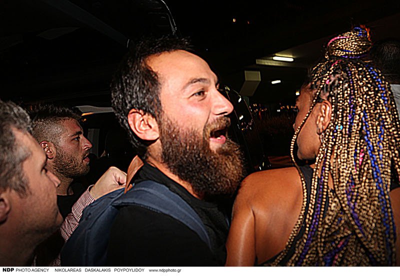 Survivor: Ντάνος, Μάριος, Βασάλος και μισθοφόρος επέστρεψαν στην Αθήνα -Πλυμένοι, ντυμένοι, καθαροί [εικόνες] | iefimerida.gr 4