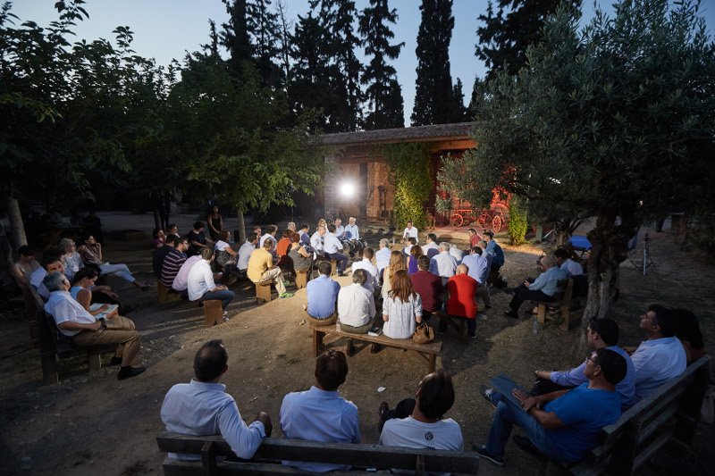 Μητσοτάκης σε πολίτες στο Ιλιον: Απόλυτη προτεραιότητα η χάραξη εθνικής ενεργειακής πολιτικής [εικόνες] | iefimerida.gr 4