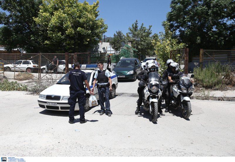 Στρατόπεδο Καποτά: Από κέντρο φιλοξενίας σεισμόπληκτων μετατράπηκε σε ορμητήριο κακοποιών | iefimerida.gr 0