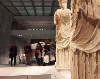 Νυχτερινή ξενάγηση στο Μουσείο της Ακρόπολης | iefimerida.gr 1