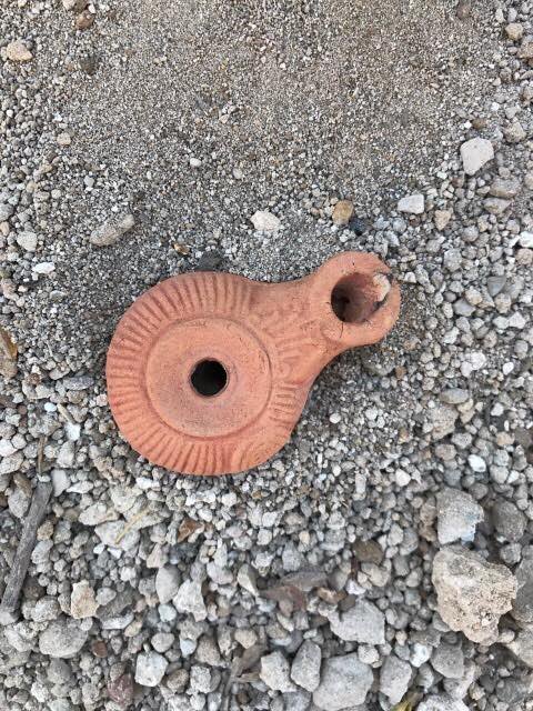 Τεράστιο κτίριο με λαξευτή γέφυρα ανακάλυψε Ελληνίδα αρχαιολόγος στην Αίγυπτο [εικόνες]  | iefimerida.gr 7