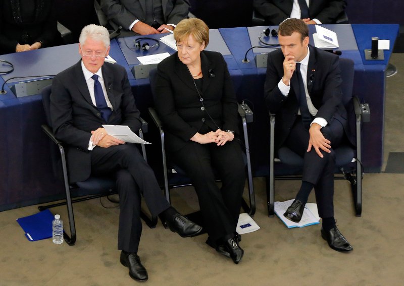 Η Ευρώπη αποχαιρετά τον Χέλμουτ Κολ, έναν «αληθινό Ευρωπαίο» [εικόνες & βίντεο]  | iefimerida.gr 6