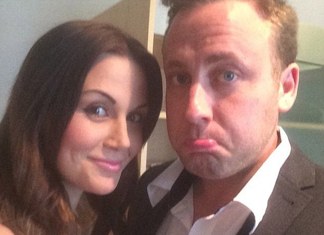 Εστειλε τον σύζυγό της να κοιμηθεί στον καναπέ μετά από τσακωμό και το πρωί τον βρήκε νεκρό [εικόνες] | iefimerida.gr 0