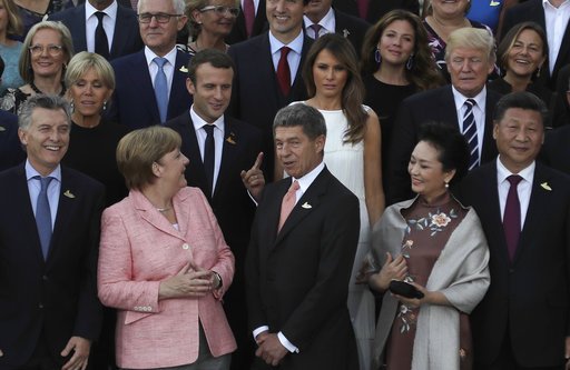 Οι γκριμάτσες της Μέρκελ στη Σύνοδο των G20 -Η φωτογραφία που έγινε viral [εικόνες & βίντεο] | iefimerida.gr 5