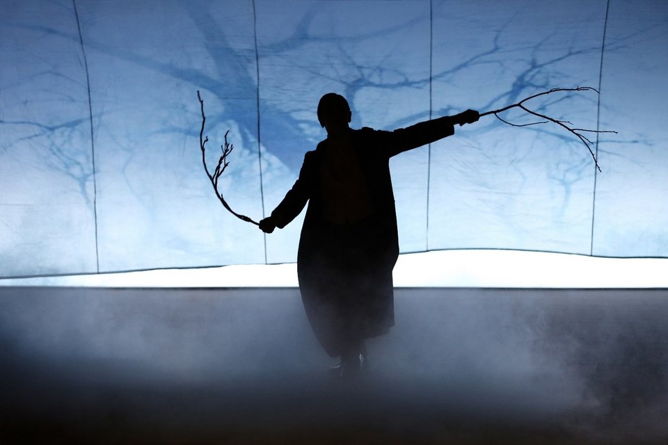 Ο σταρ Μιχαήλ Μπαρίσνικοφ στη Στέγη -Υποδύεται έναν χορευτή με σχιζοφρένεια [εικόνες & βίντεο] | iefimerida.gr 3