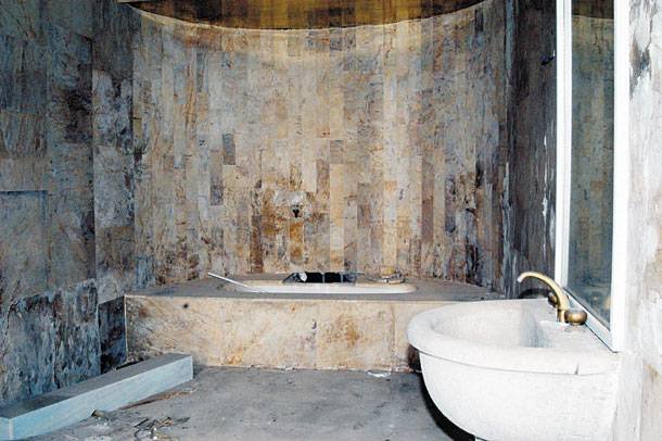 Τι απέγινε η βίλα του Ιόλα στην Αγία Παρασκευή [εικόνες] | iefimerida.gr 2