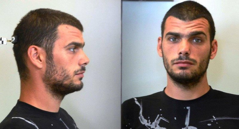 Αυτός είναι ο δράκος του Πειραιά -Είχε επιτεθεί σε περισσότερες από 50 γυναίκες [εικόνες] | iefimerida.gr 0